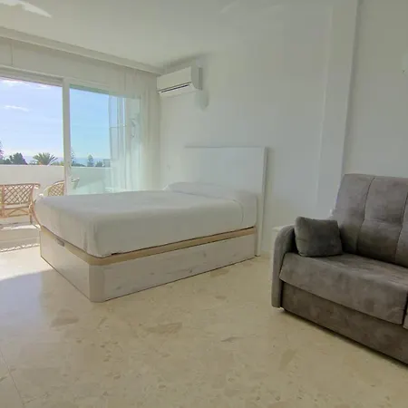 Htl10-corona Apartment *